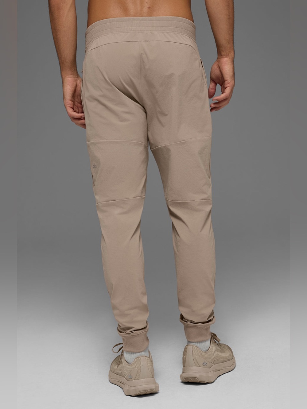 Alo Co-Op Pant Jogger in Tan Gravel sz xL